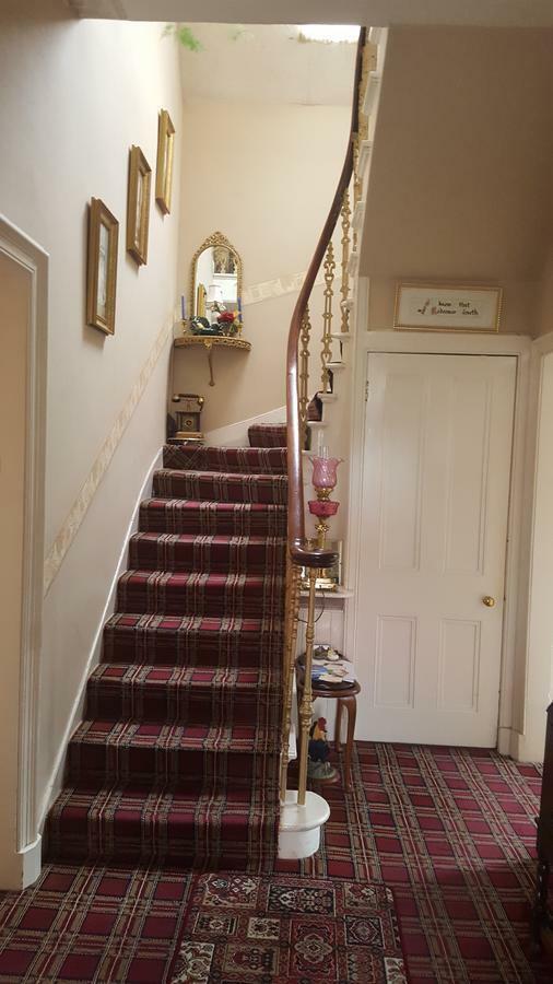 Strathcona Guesthouse Perth Eksteriør bilde